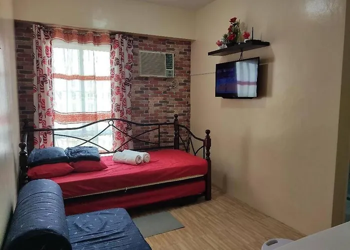 Near Airport Cozy With Kitchen 11p